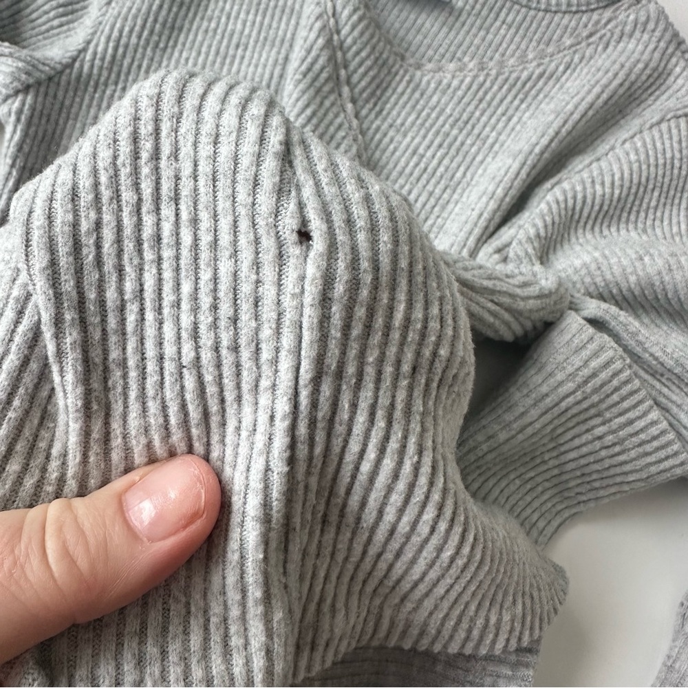 Zara Ribbed Tee - Picture 5 of 6